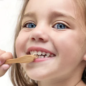 Pomůcka čištění zubů do koupelny